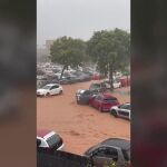  Las intensas lluvias caídas esta noche en Ibiza han dejado carreteras cortadas e inundaciones en distintos puntos de la isla