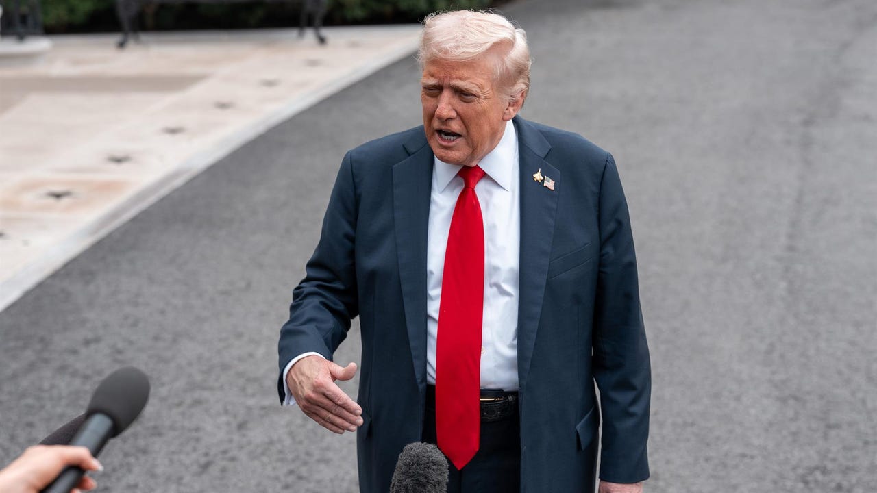 Trump desenchufa los molinos de viento: adiós a los proyectos de energía renovable de los estados demócratas