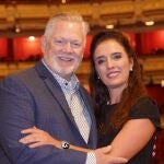 Gregory Kunde (Usaka) y Ermonela Jaho (Iris)