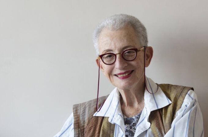 La escritora y filósofa francesa Hélène Cixous recibe mañana en Madrid el Premio Formentor de las Letras 2025