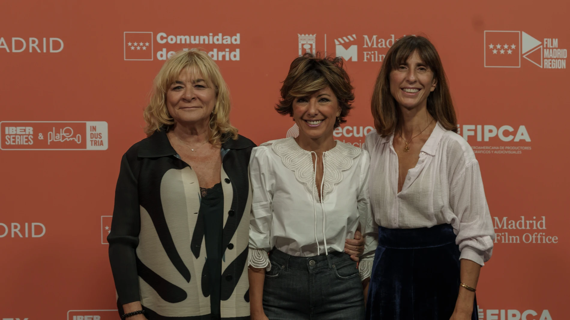 Sonia Martínez, Sonsoles Ónega y Montse García durante el evento moderado por Irene Jiménez