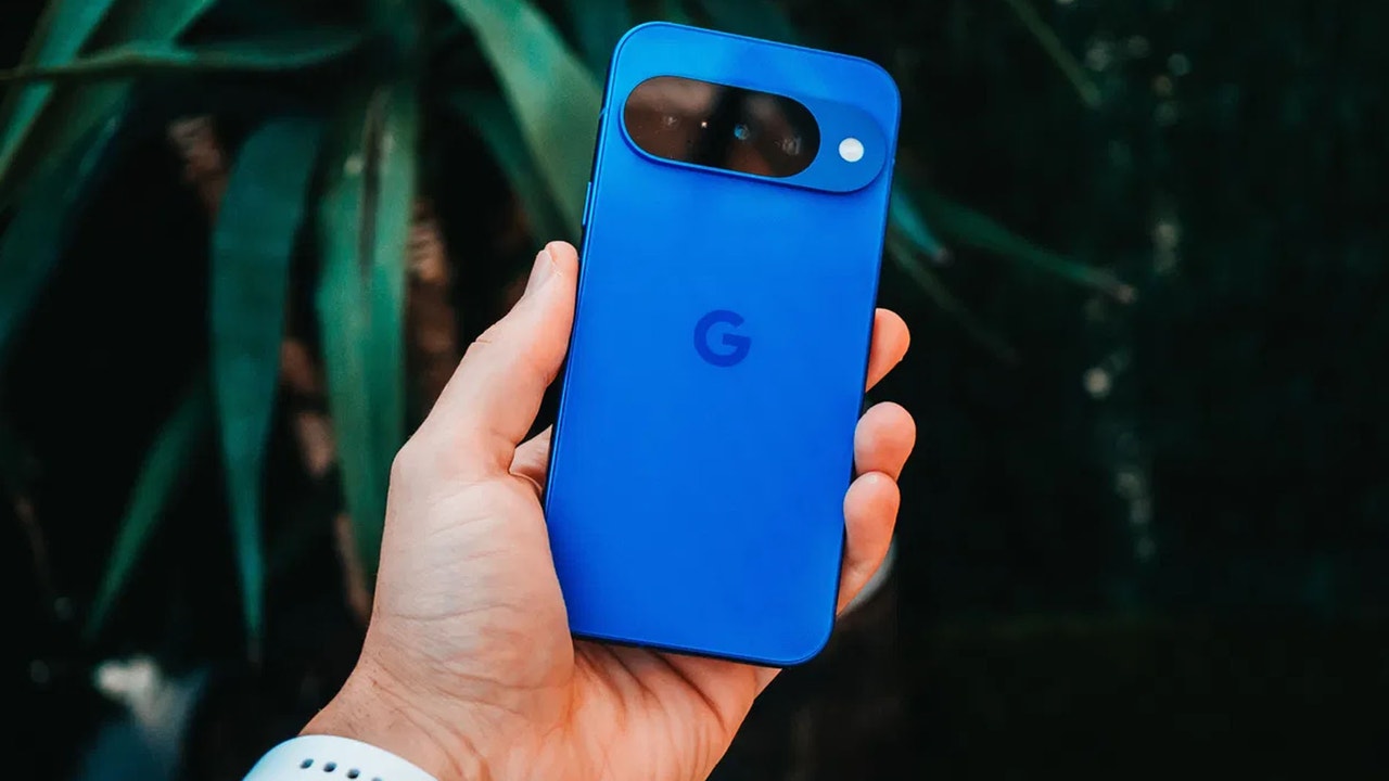 No es ningún error: estrenar el nuevo Google Pixel 10 sale ya a precio mínimo si lo compras en Amazon