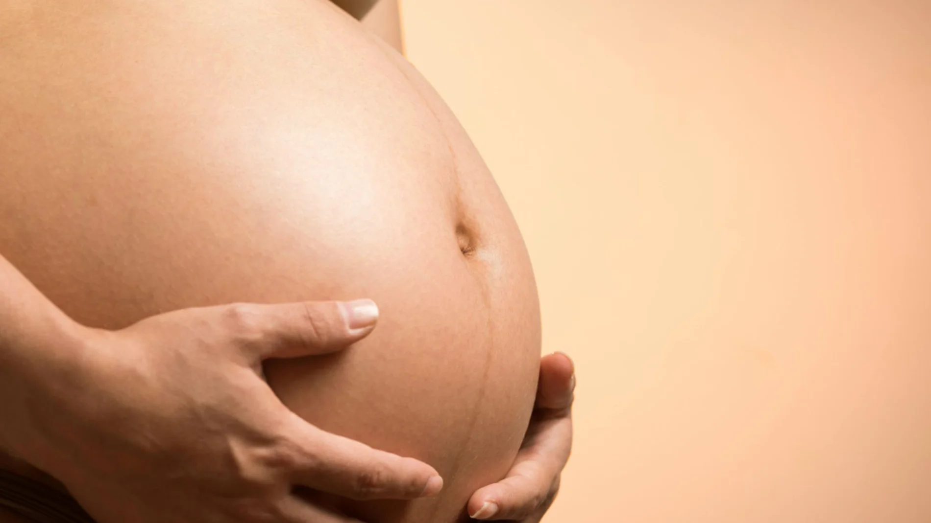 Barriga mujer embarazada.