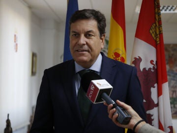 El consejero de Econom&iacute;a y Hacienda, Carlos Fern&aacute;ndez Carriedo