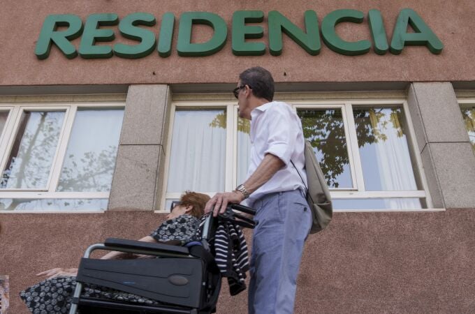 Mujer, mayor de 85 años y altamente dependiente es el perfil medio de los residentes