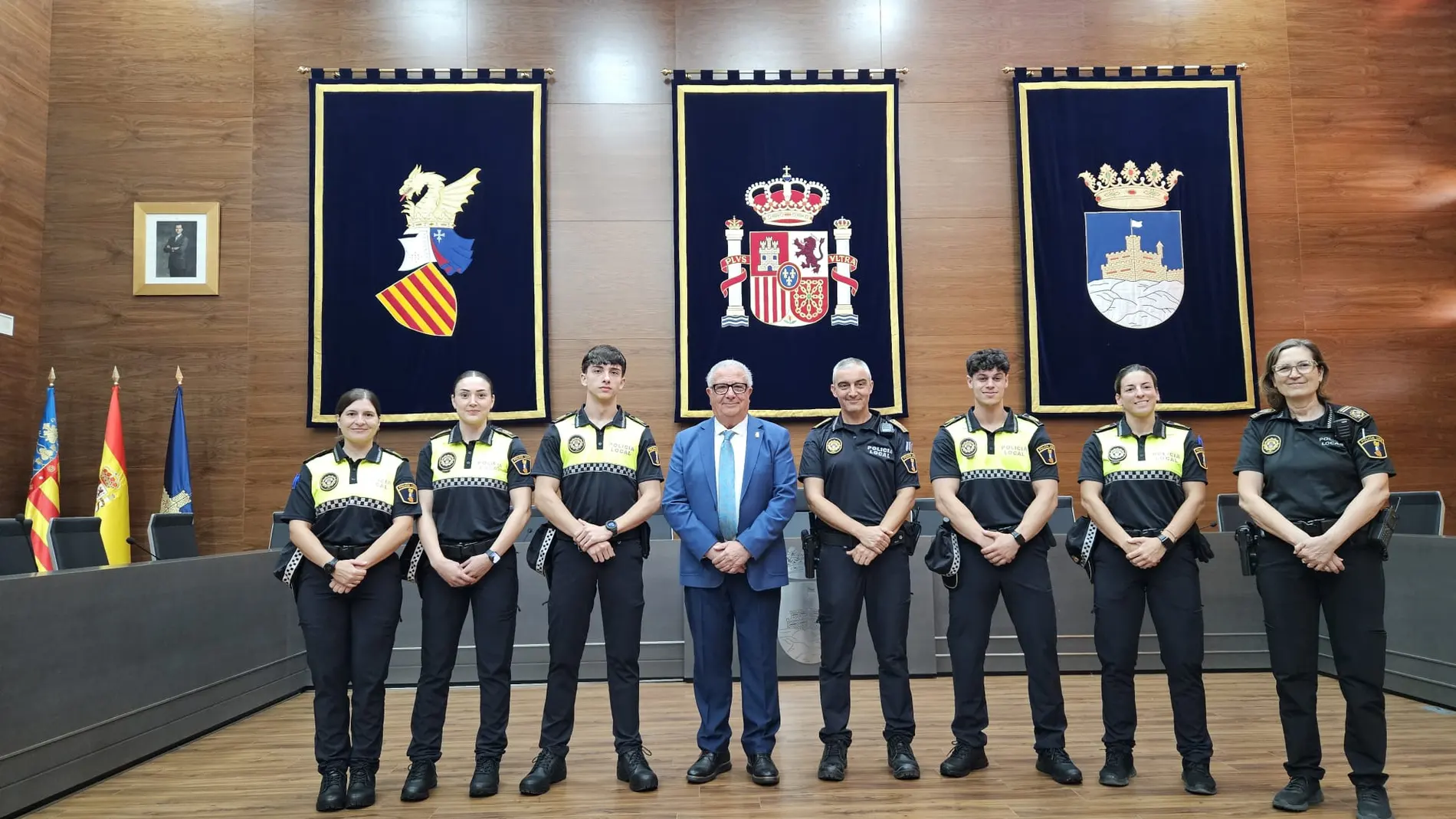 El Ayuntamiento de Oropesa del Mar (Castellón) integra cinco agentes de policía en su plantilla
