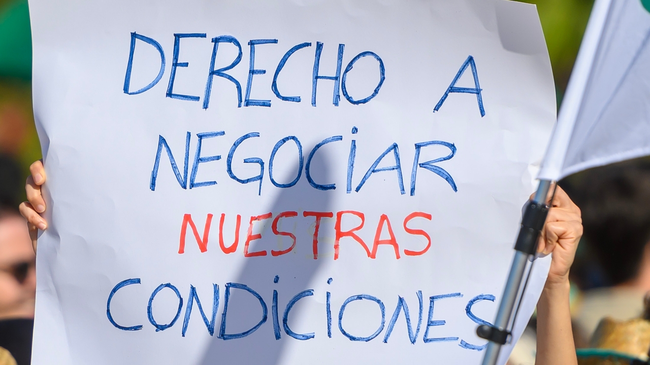 Cerca del 90 % de médicos de la Comunitat secunda la huelga contra el Estatuto Marco