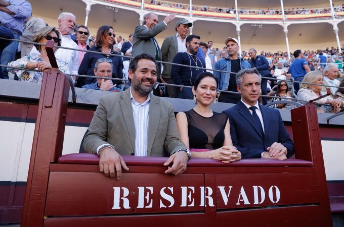 Las Ventas : Isabel Díaz-Ayuso y Carlos Novillo Las Ventas : Isabel Díaz-Ayuso y Carlos Novillo