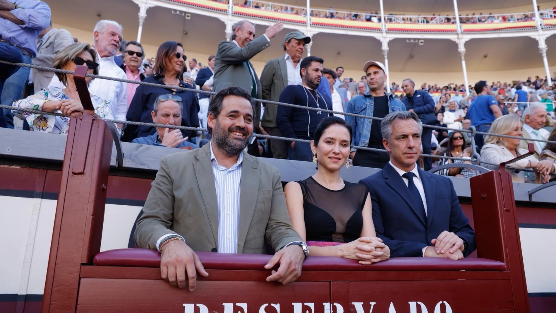 Las Ventas : Isabel Díaz-Ayuso y Carlos Novillo