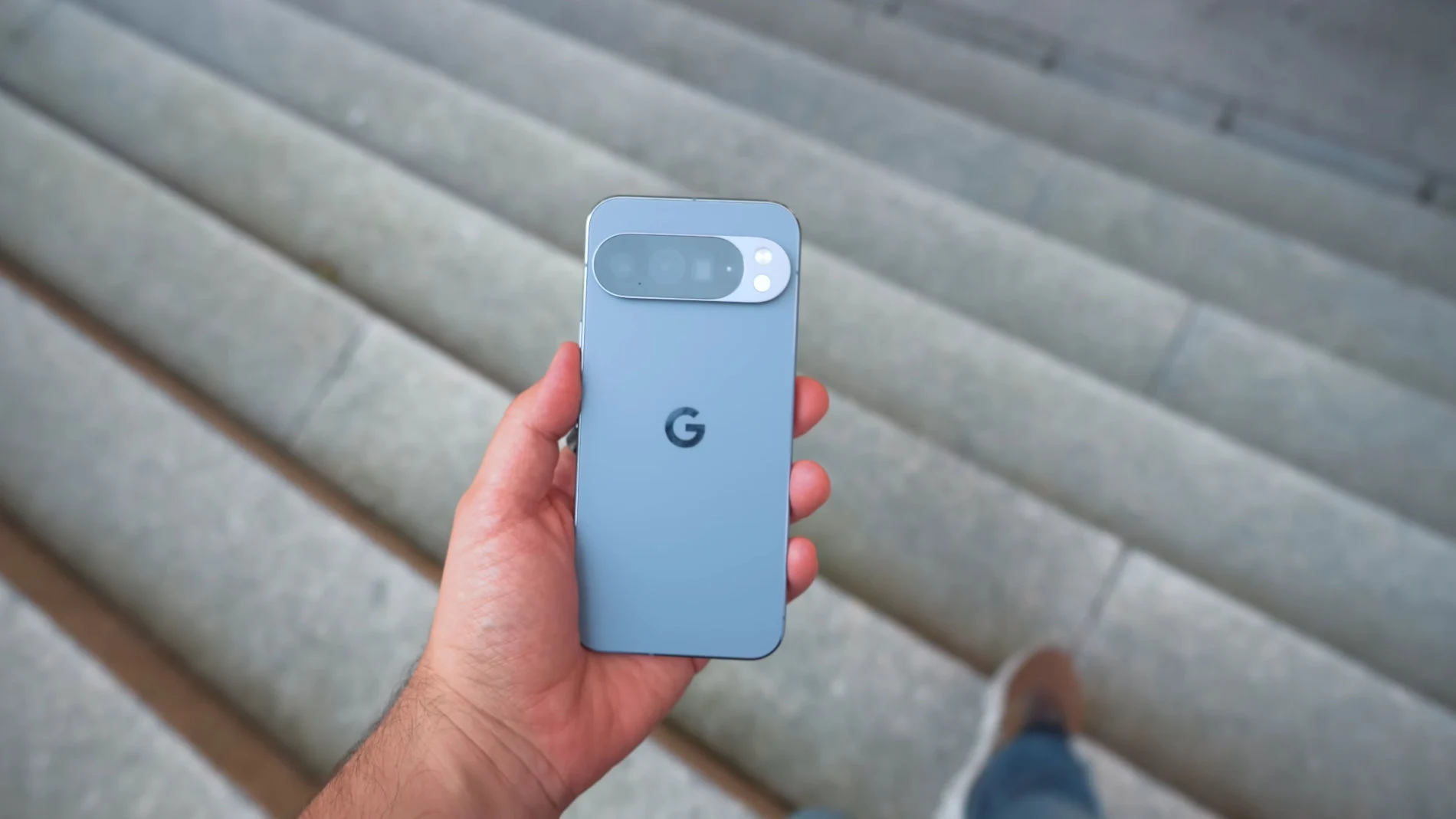 El Google Pixel 10 Pro XL tiene un sistema de triple cámara trasera