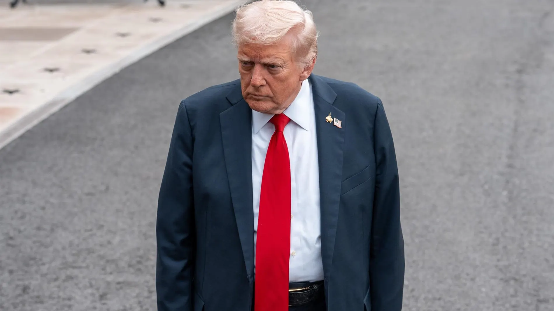 Trump amenaza a Hamás con desatar el "infierno" si no acepta el plan de paz antes del lunes