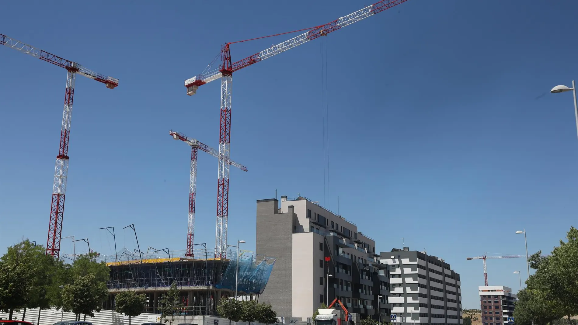 Economía/Vivienda.- Los visados de obra de vivienda nueva superaron las 84.000 unidades hasta julio, un 10,9% más