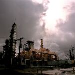 Economía/Energía.- Registrado un incendio de grandes proporciones en una refinería de Chevron cerca de Los Ángeles, EEUU