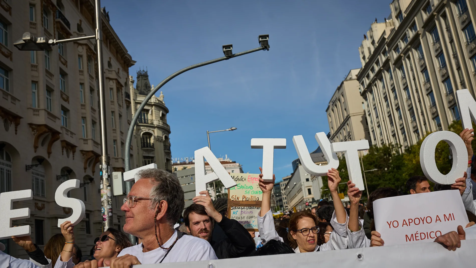 Huelga de médicos nacional en España: manifestación contra el Estatuto Marco promovido por el Ministerio de Sanidad.