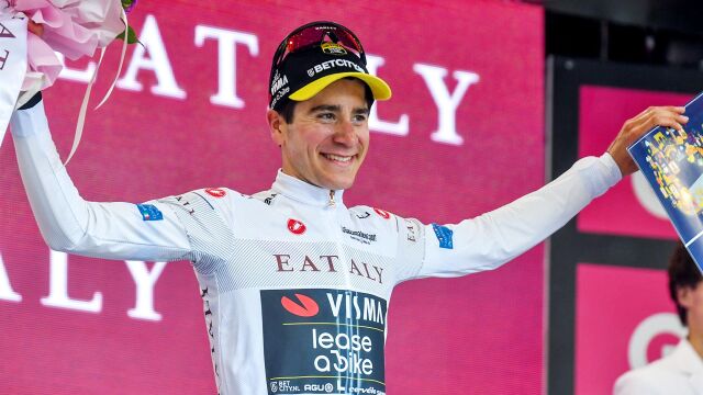 Ciclismo.- CORR. El belga Cian Uijtdebroeks ficha por el Movistar Team hasta 2029