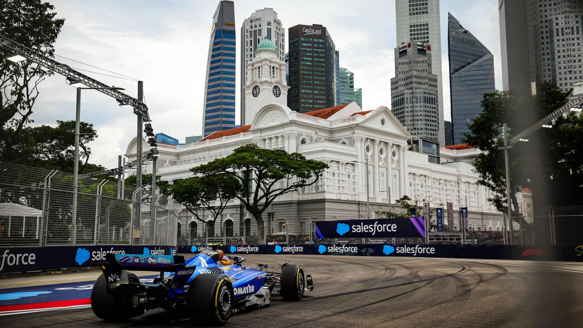 55 SAINZ Carlos (spa), Williams Racing FW47, action during the 2025 Formula 1 Singapore Grand Prix, 18th round of the 2025 FIA Formula One World Championship from October 3 to 5, 2025 on the Marina Bay Street Circuit, in Singapore - Photo Florent Gooden / DPPI AFP7 03/10/2025 ONLY FOR USE IN SPAIN