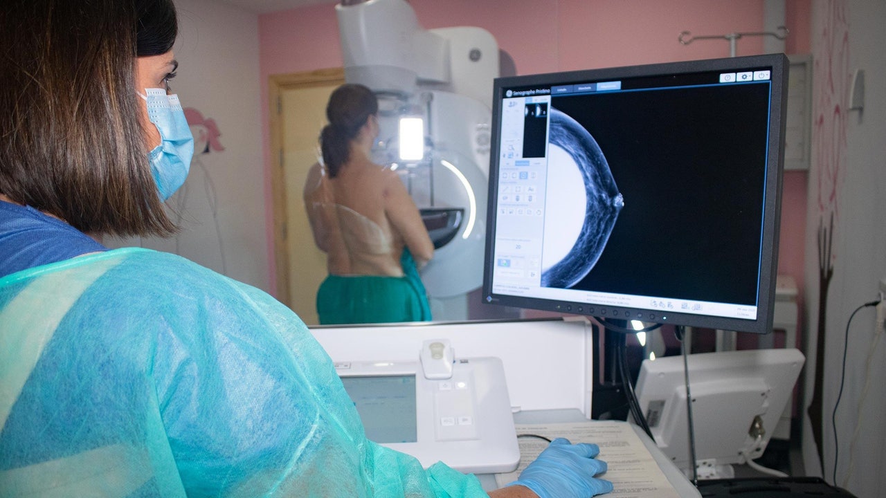 El Defensor del Pueblo Andaluz ya alertó en 2016 de fallos en el cribado de cáncer de mama