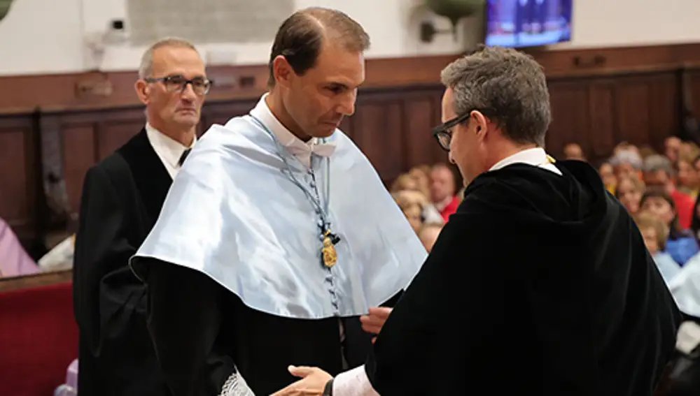 Rafa Nadal junto al rector Juan Manuel Corchado