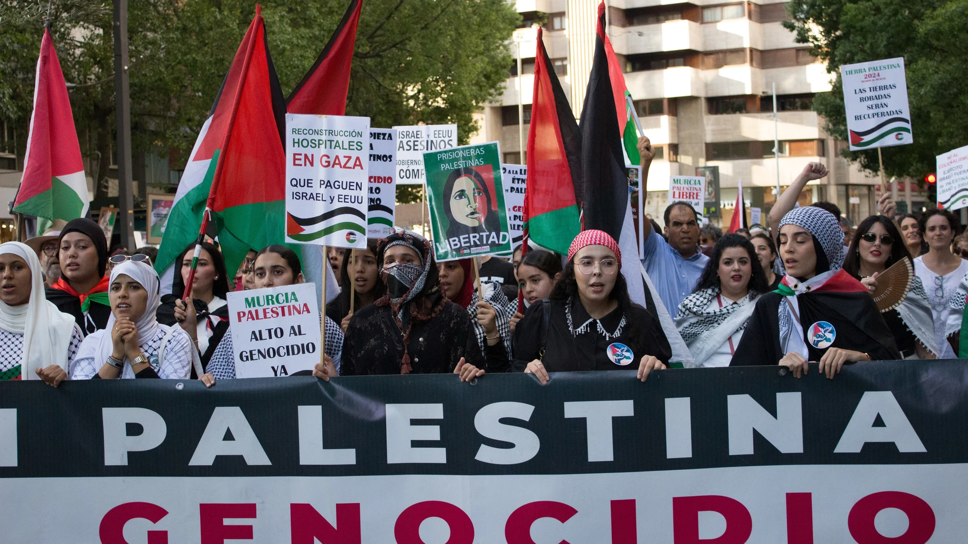 Murcia se echa a la calle para pedir "el fin del genocidio en Palestina"