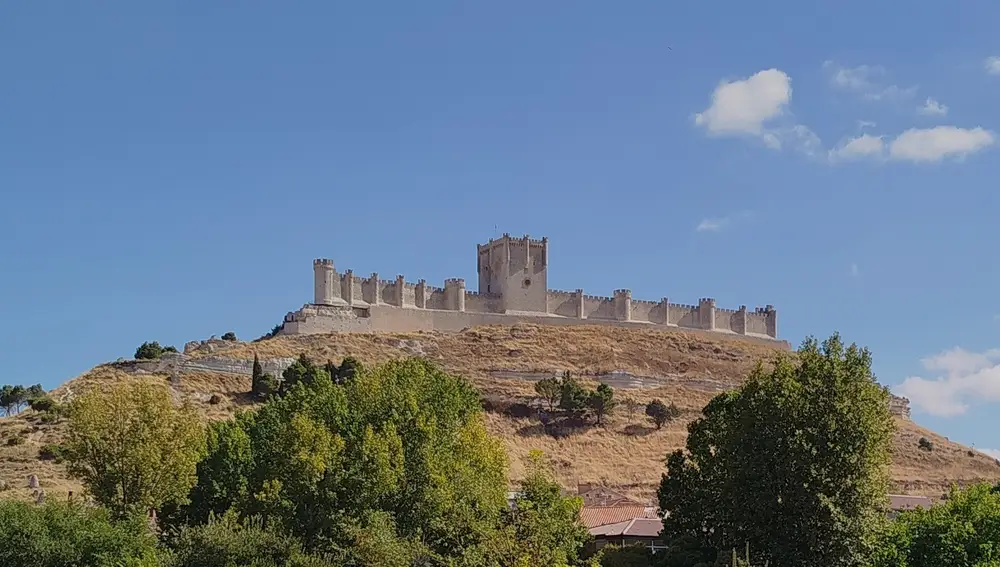 El castillo de Peñafiel es un emblema para el turismo de la Ribera del Duero