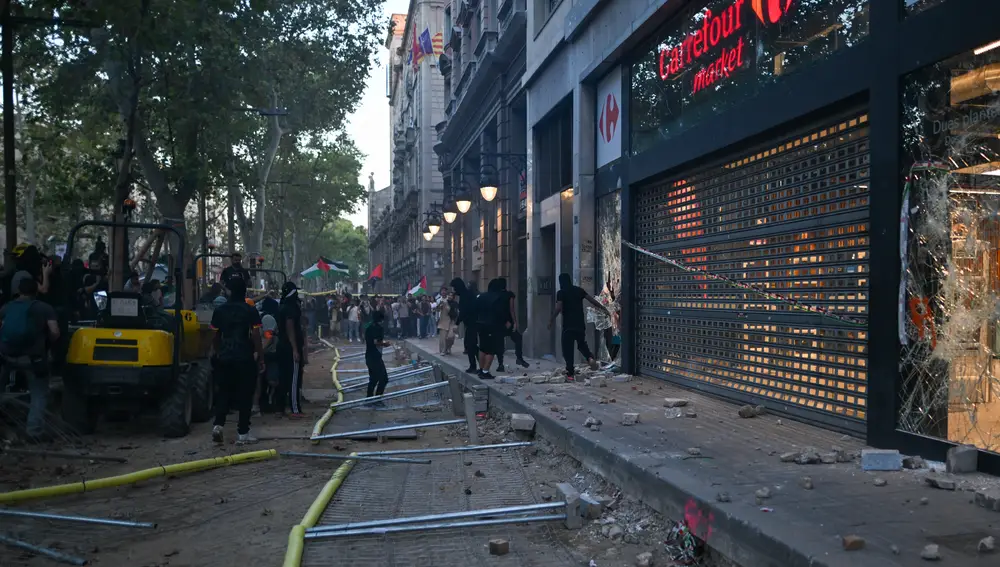 Manifestación en Barcelona para apoyar a Palestina bajo el lema ‘Fi al comerç d'armes i a les relacions amb Israel’