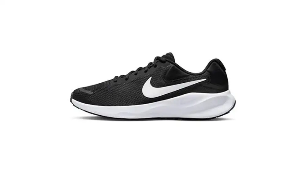 Nike Revolution 7