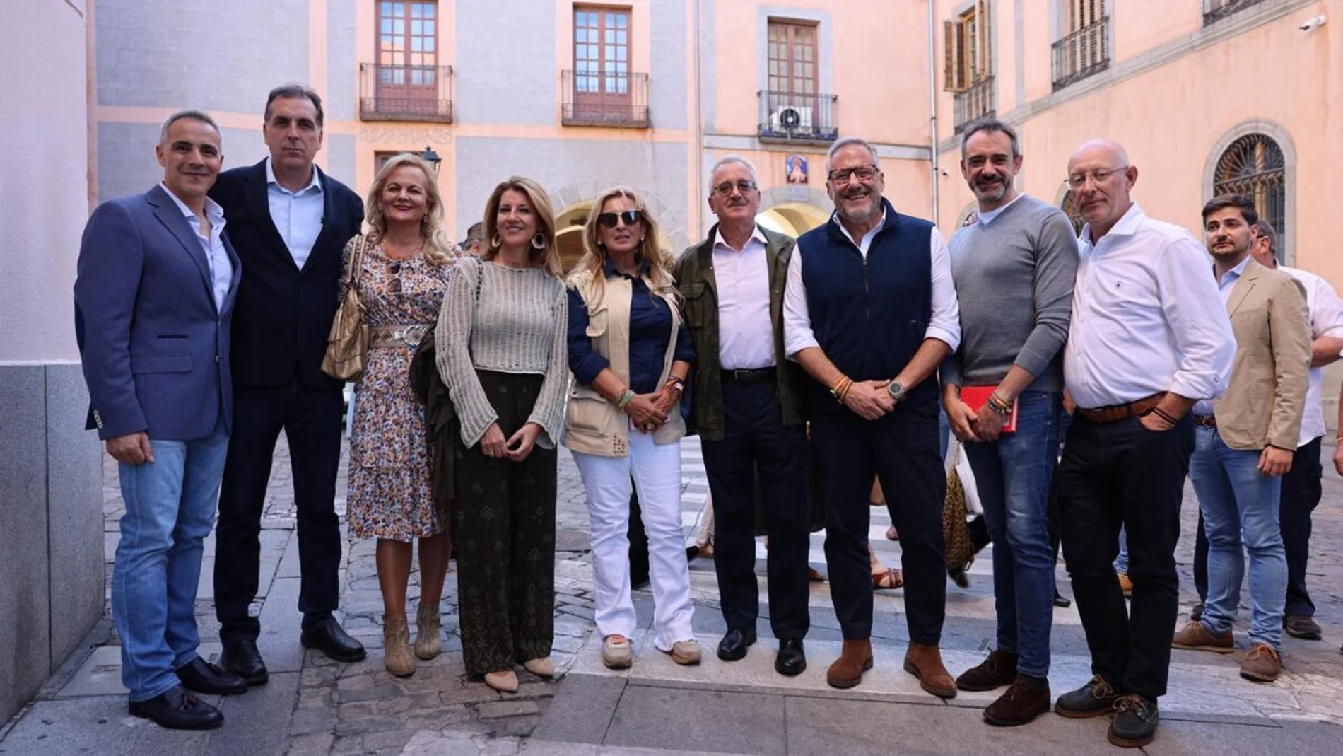 Samuel Vázquez, José Antonio Ortega Lara, Carlos Pollán, David Hierro, José Antonio Palomo, Carlos Menéndez. María Luisa Calvo, Isabel Pérez, Iñaki Sicilia y Fátima Pinacho, durante el acto en Ávila