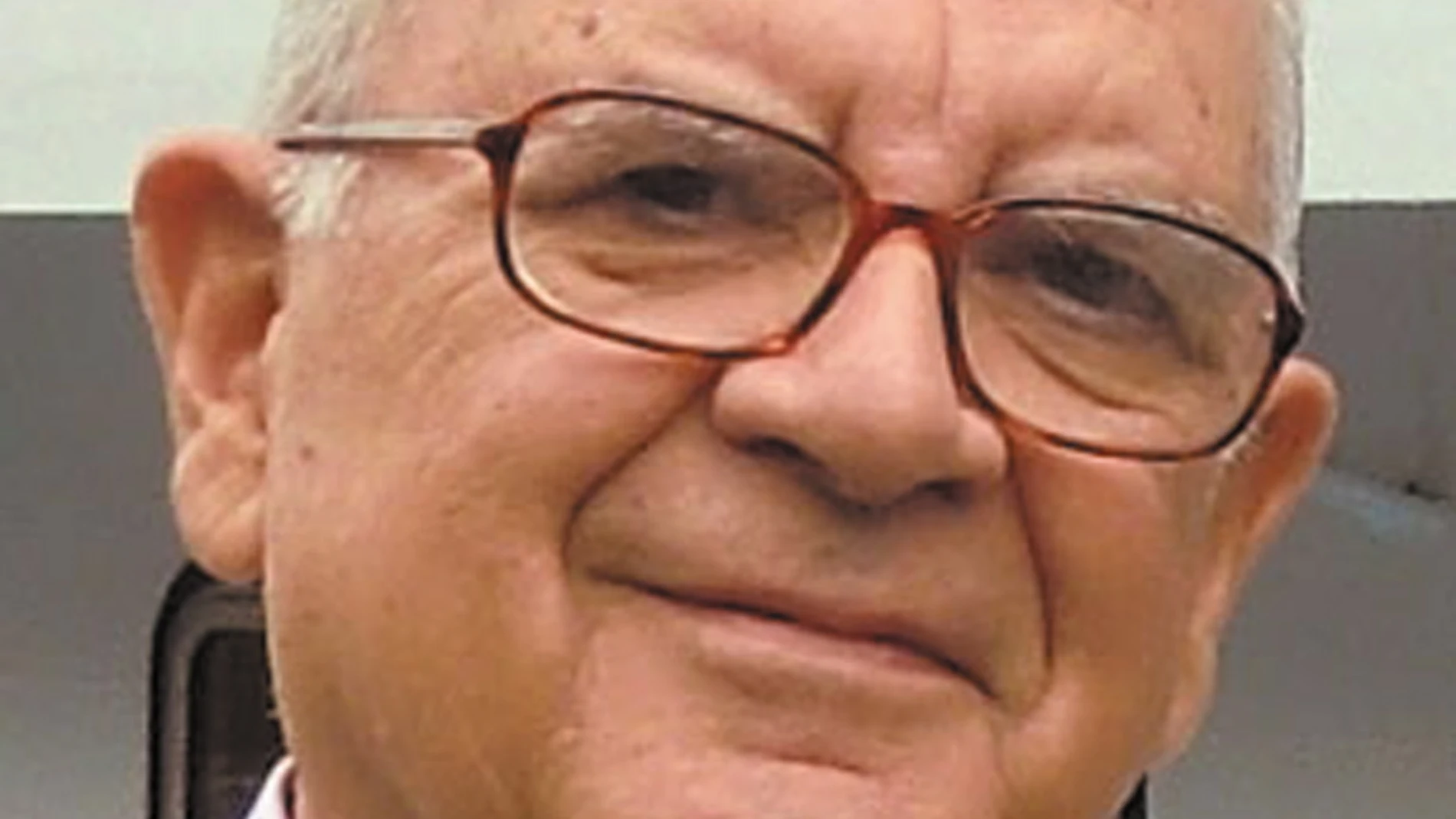 Carlos de la Flor presenta su libro "Aprender a vivir y a amar"