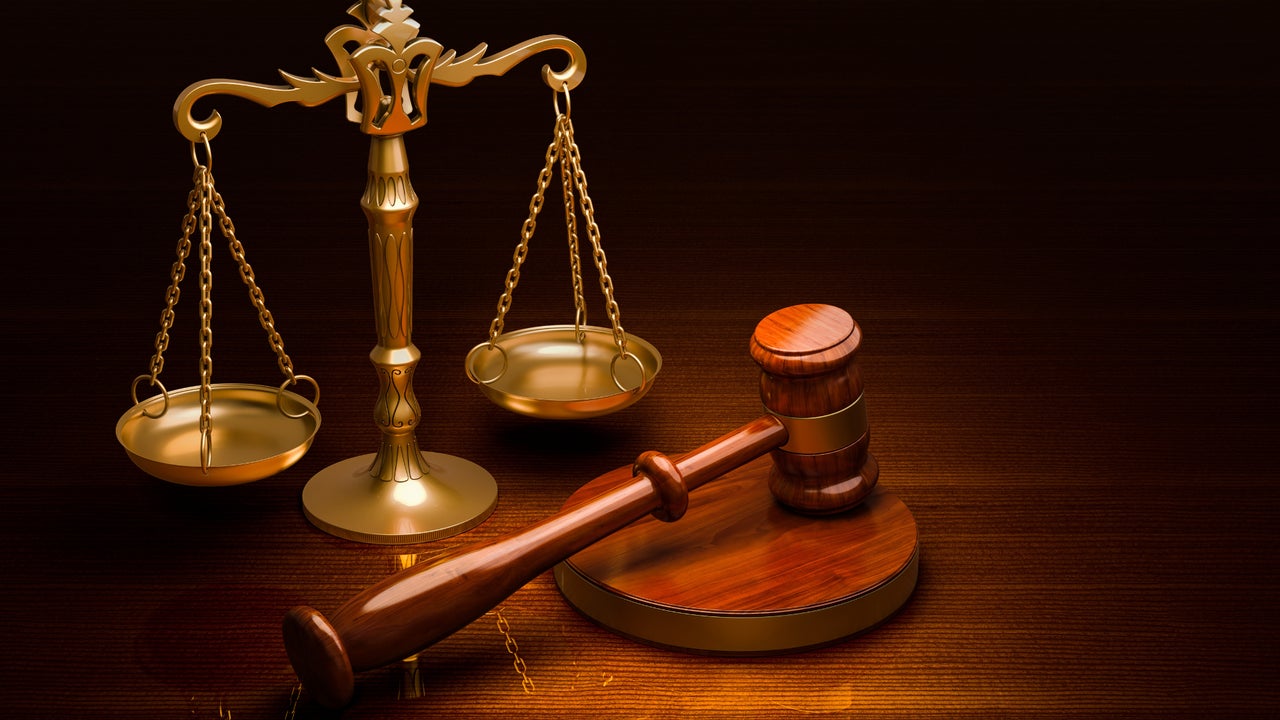 La justicia vasca valida el despido de un trabajador al que pillaron dando clases de boxeo mientras estaba de baja