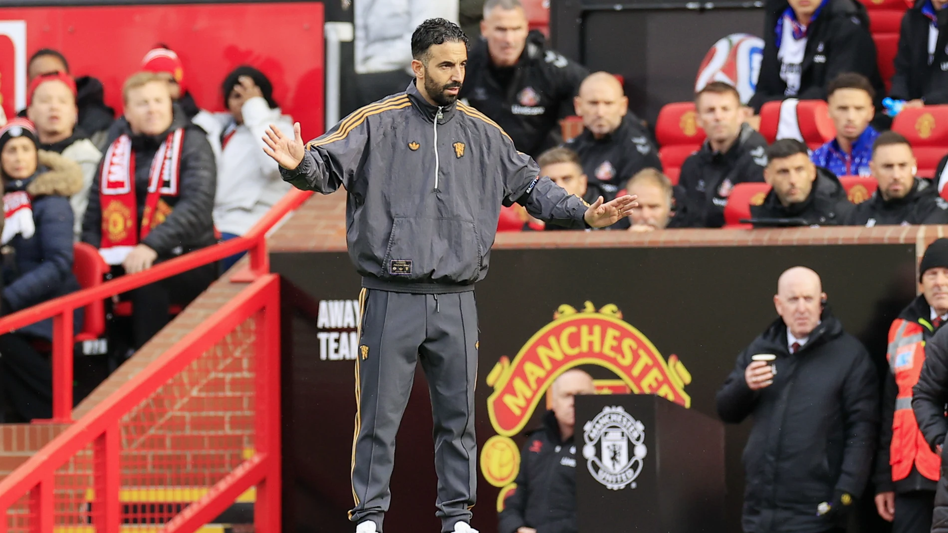 Ruben Amorim the Manchester United manager during the English championship Premier League football match between Manchester United and Sunderland on 4 October 2025 at Old Trafford in Manchester, England - Photo Conor Molloy / ProSportsImages / DPPI AFP7 04/10/2025 ONLY FOR USE IN SPAIN