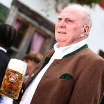 Bayern Munich players visit Oktoberfest