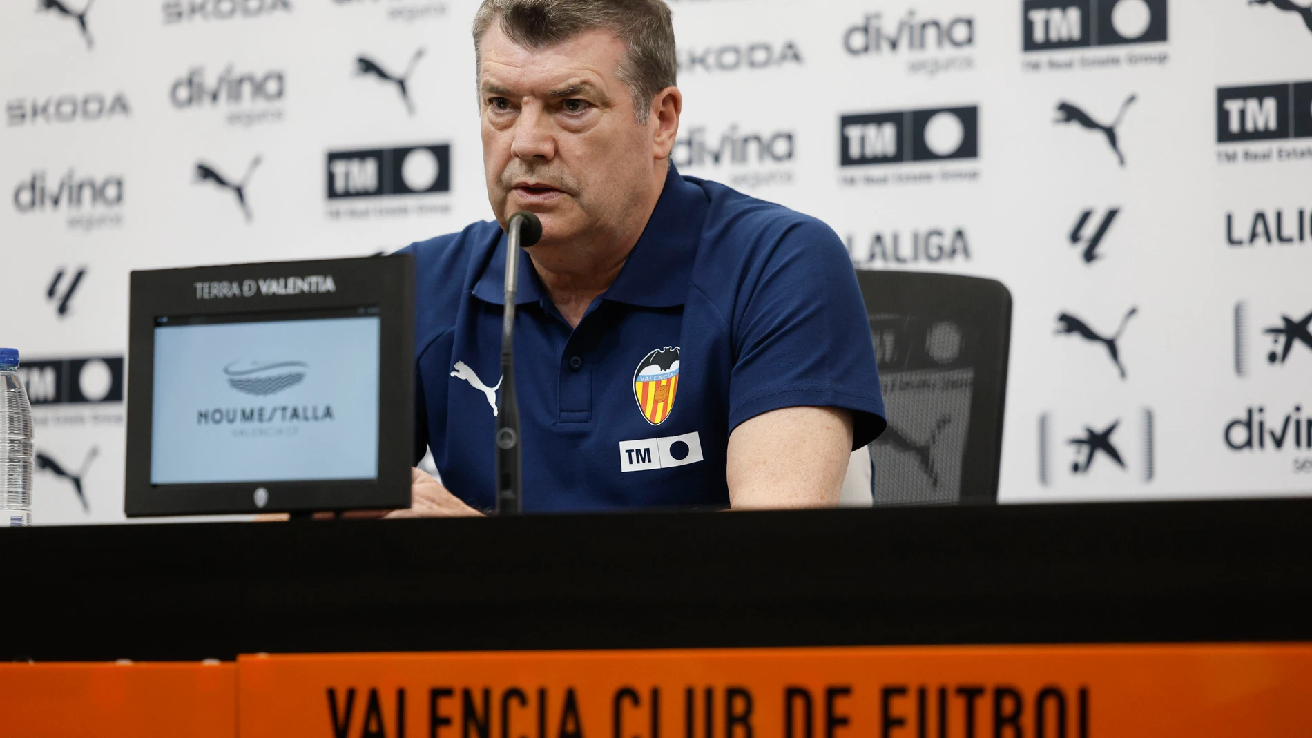 VALENCIA, 06/10/2025.-Ron Gourlay, CEO del Valencia CF, este lunes durante la rueda de prensa en el Media Center de la Ciutat Esportiva de Paterna.-EFE/ Kai Forsterling