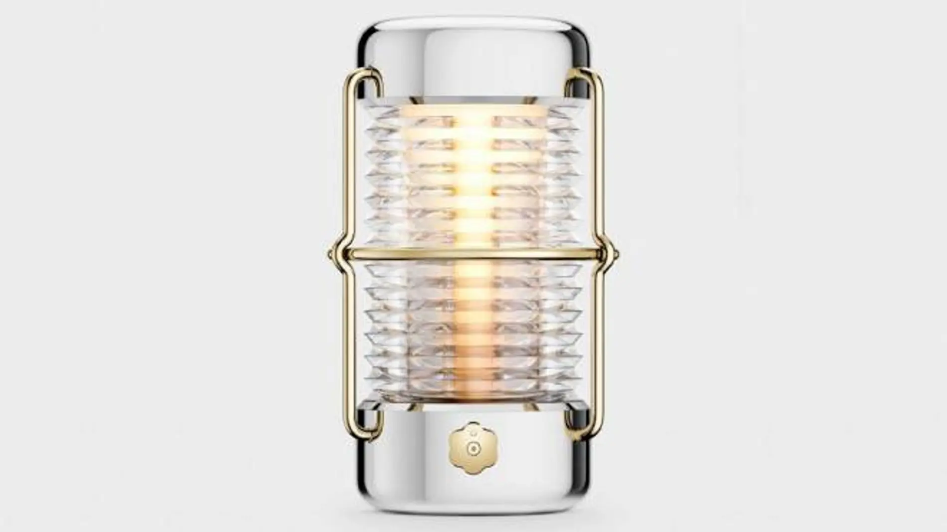La linterna náutica de 3.200 € creada por Jony Ive, diseñador del iPhone.