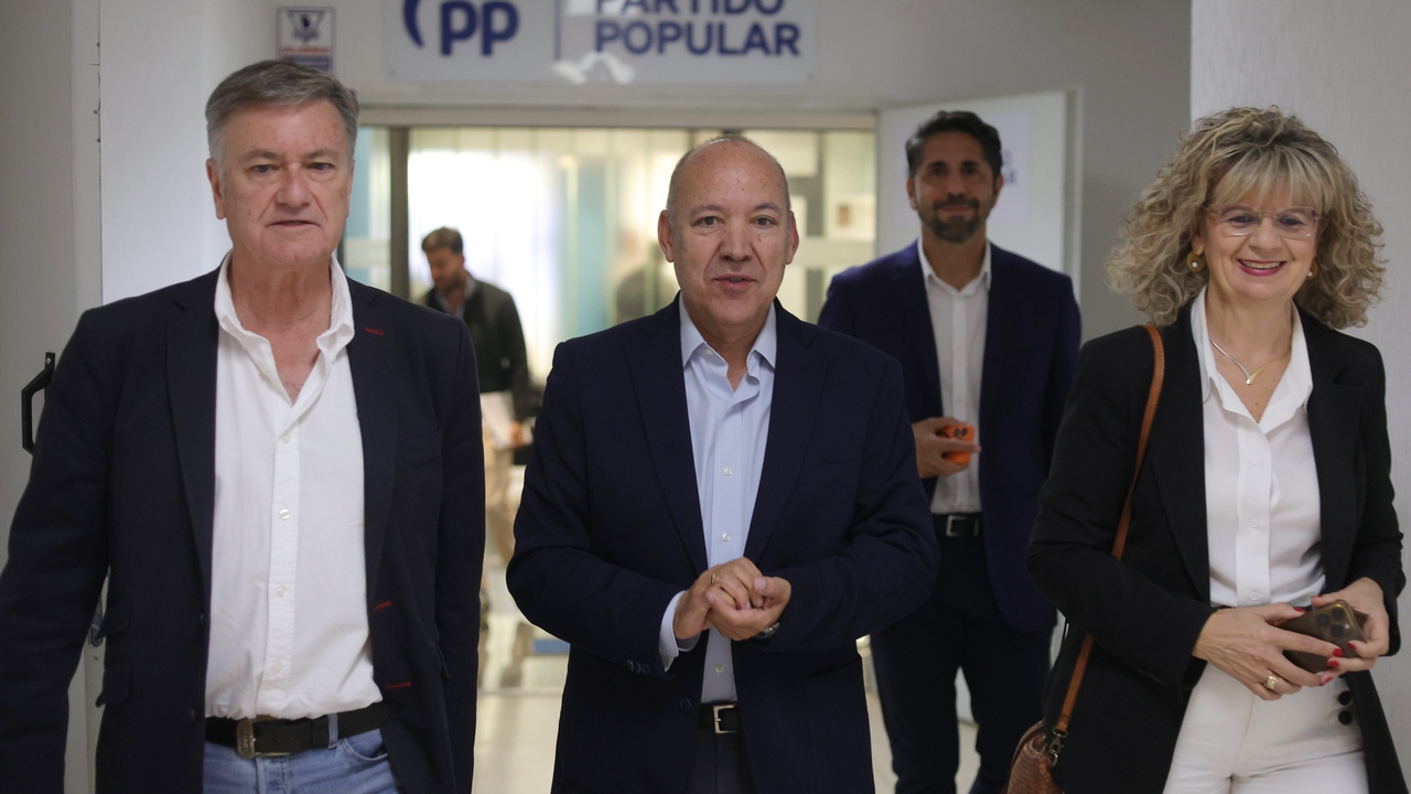 El PP acusa a Sánchez de dinamitar el consenso constitucional