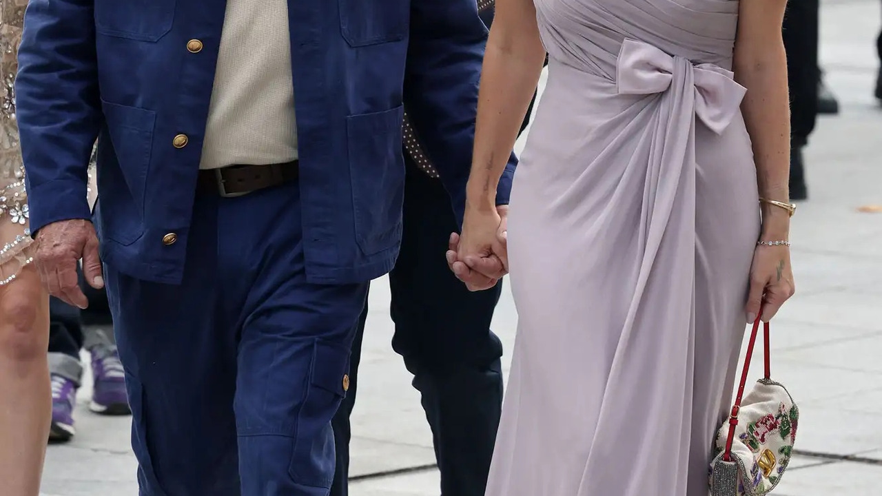 La advertencia de los psicólogos que lo cambia todo: si te sientes inseguro con tu ropa, es la mejor señal posible