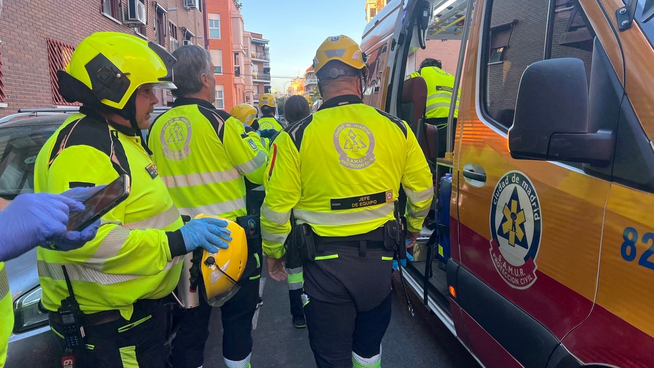 Herida grave al ser atropellada por un camión de basuras en Carabanchel