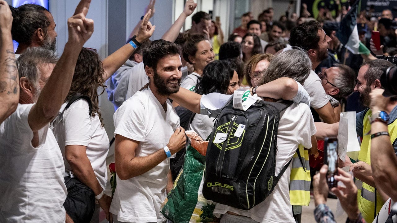 Última hora de los activistas de la Flotilla, en directo: repatriación, testimonios y últimas noticias