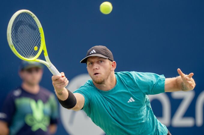 Tenis/Shanghái.- Alejandro Davidovich se despide de Shanghái tras una ajustada derrota contra Medvedev