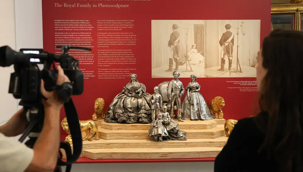 Patrimonio Nacional inaugura una exposición que acoge la Galería de las Colecciones Reales 'Fotoescultura: el 3D del siglo XIX'
