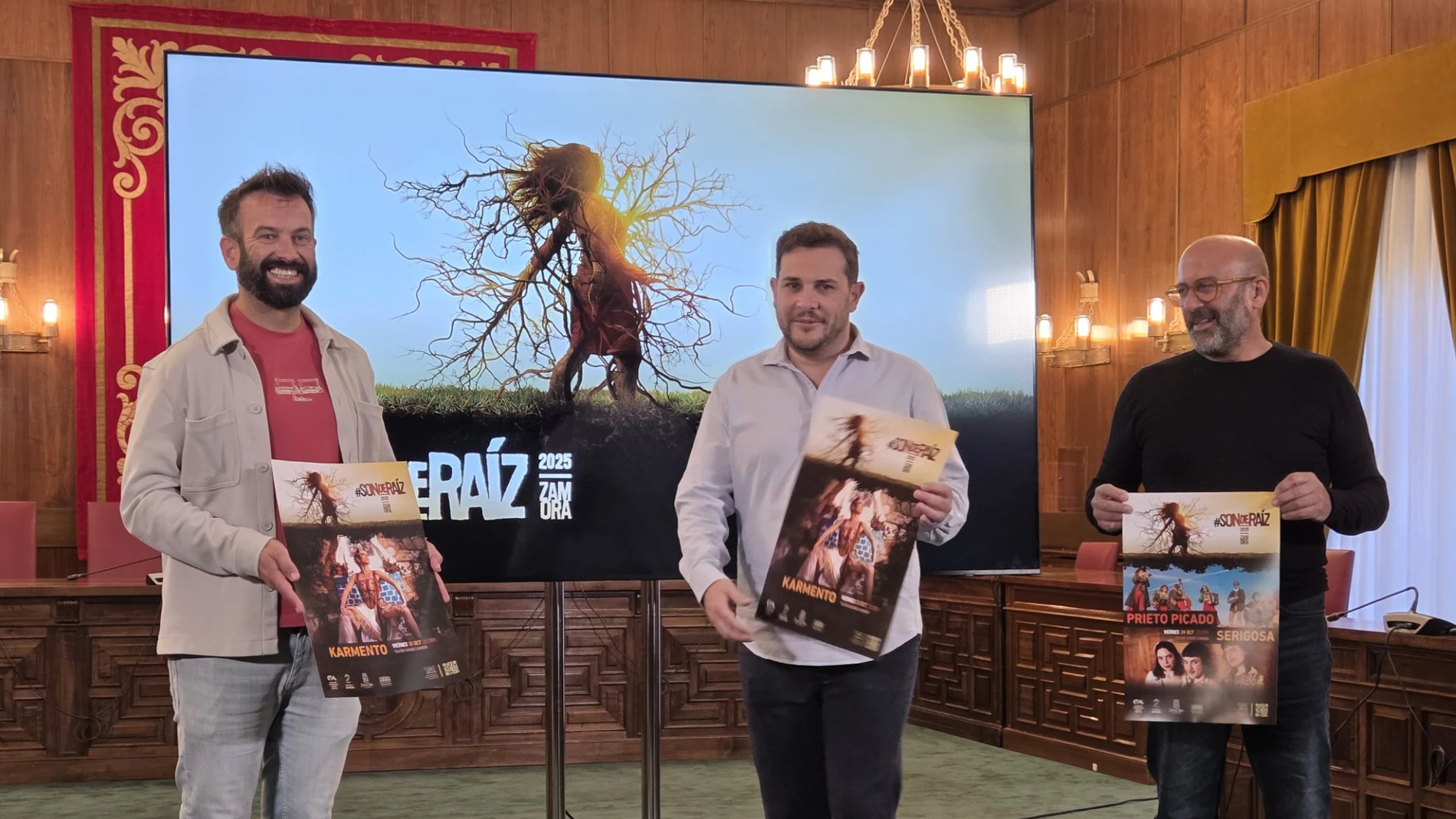 El vicepresidente primero y diputado de Educación, Cultura y Turismo, Víctor López de La Parte, el gerente del Consorcio de Fomento Musical de Zamora, Pablo Madrid, y el concejal de Cultura del Ayuntamiento de Zamora, David Gago Ruiz, presentan el festival