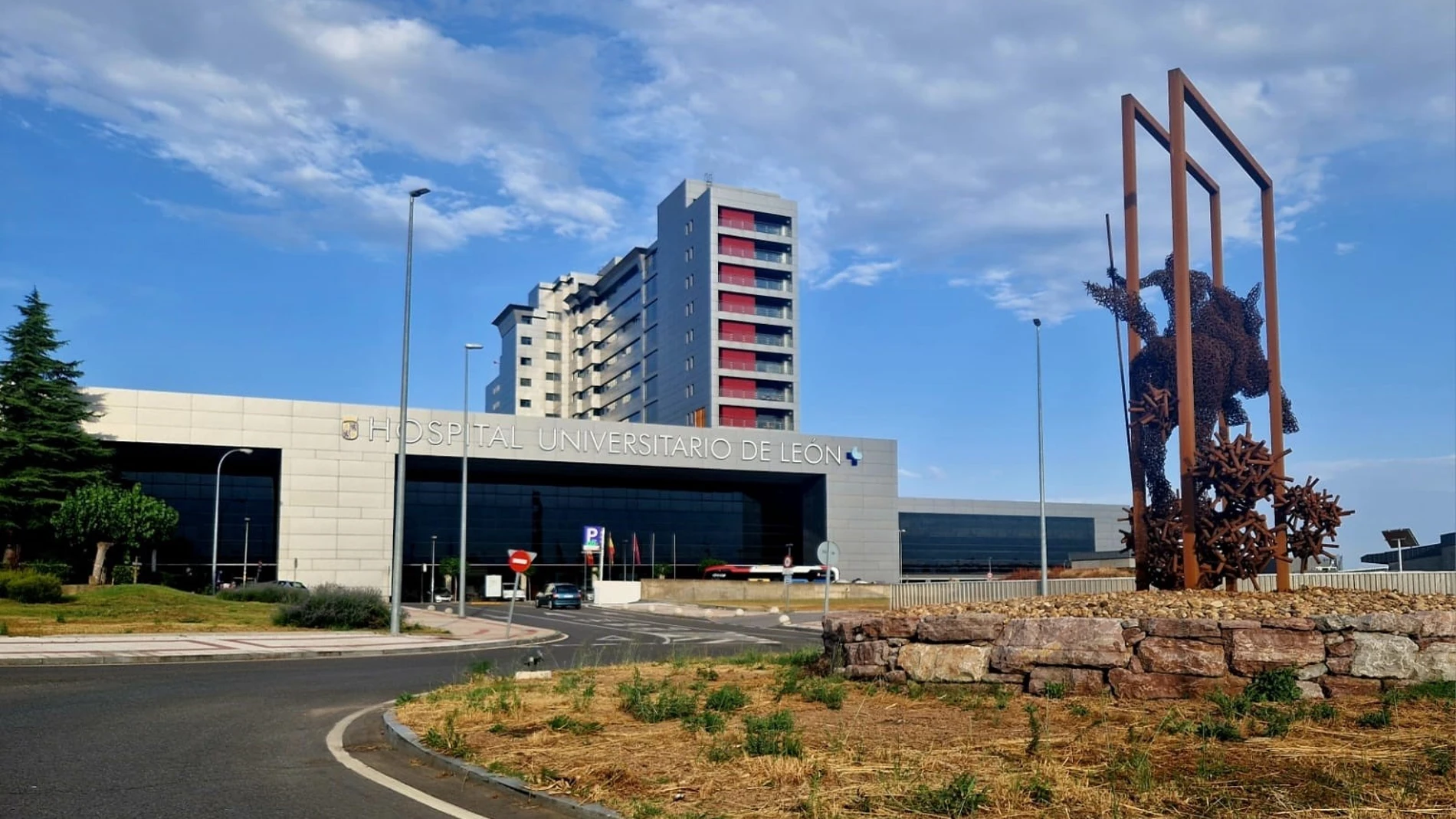 Hospital Universitario de León donde ha fallecido el trabajador