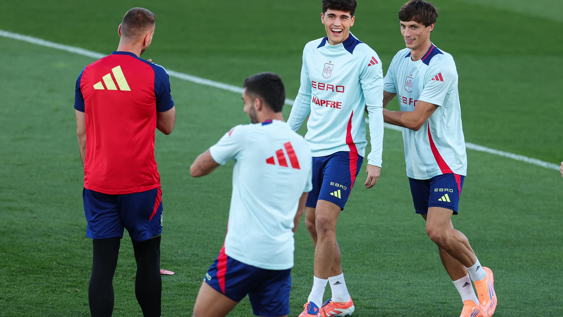 Pau Cubarsi and Robin Le Normand of Spain in action during a training session prior to the 2026 World Cup qualifying matches against Georgia and Bulgaria, at the Ciudad del Futbol, on October 7, 2025, in Las Rozas, Madrid, Spain. AFP7 07/10/2025 ONLY FOR USE IN SPAIN