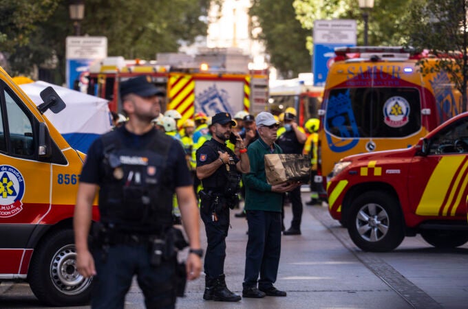 Derrumbe de un edificio en Madrid, cerca de Ópera, en directo: desaparecidos, heridos y última hora Los vecinos 