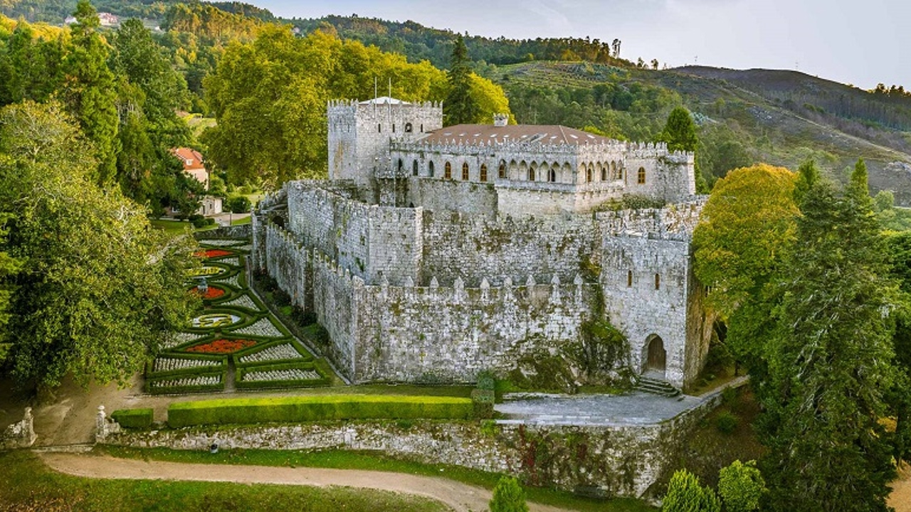 De Soutomaior a Sobroso: dos de los castillos con más historia de Galicia inician su rehabilitación
