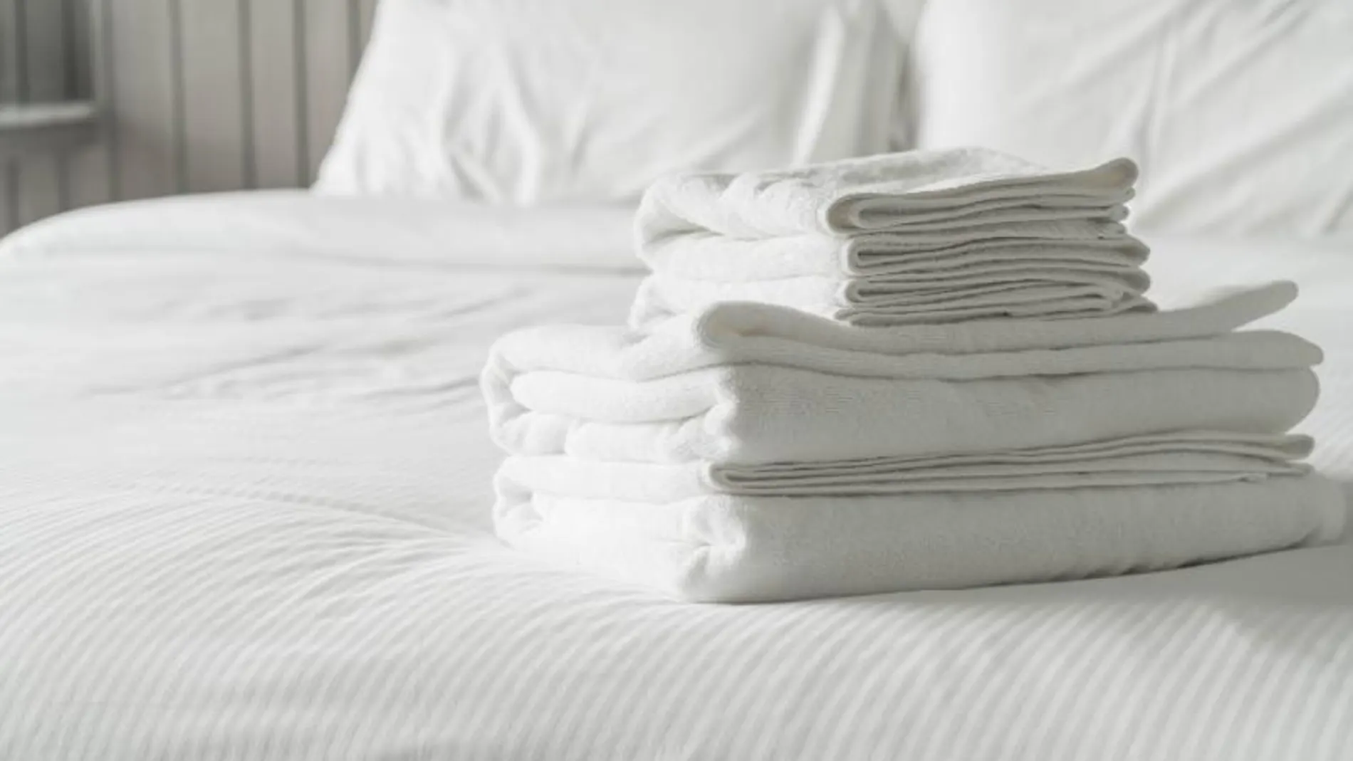 Ropa blanca recién limpia
