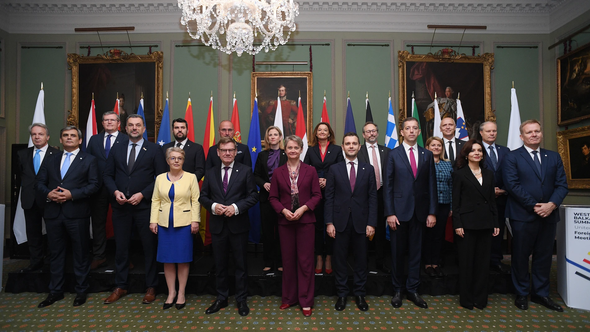 British Foreign Secretary Yvette Cooper, front center, poses for a group photograph with other Foreign ministers as she hosts the Western Balkans Summit Foreign Ministers Meeting in Belfast, Northern Ireland, Thursday, Oct. 9, 2025. (Charles McQuillan/Pool Photo via AP)