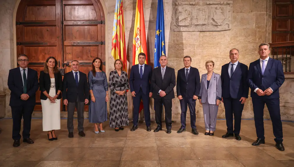 El Consell ha acudido al Palau de la Generalitat con motivo del 9 d' Octubre