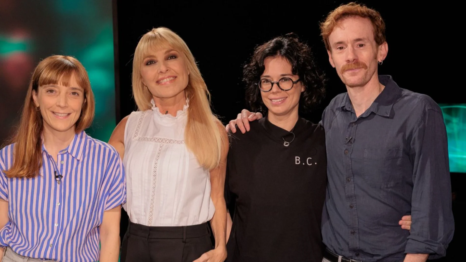 Cayetana Guillén Cuervo con la directora Elena Trapé y los actores Laia Costa y Daniel Pérez Prada