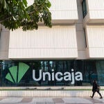 Unicaja reafirma su compromiso con el Premio Miguel Delibes