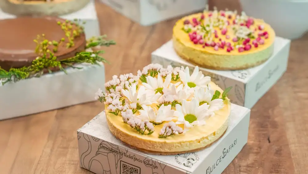 Tartas de Dulce Safari decoradas con flores